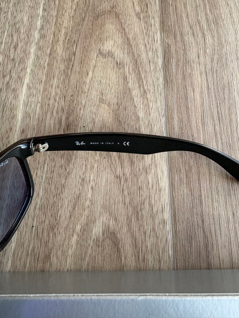 レイバン　NEWWAYFARERサングラス