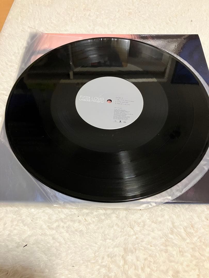【試聴2回のみ！美品！】宇多田ヒカル　LPレコード　First Love