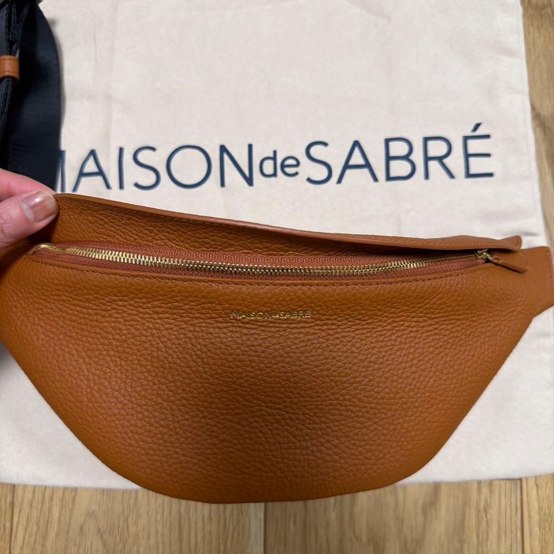 MAISON de SABRÉ ボディバッグ ブラウン