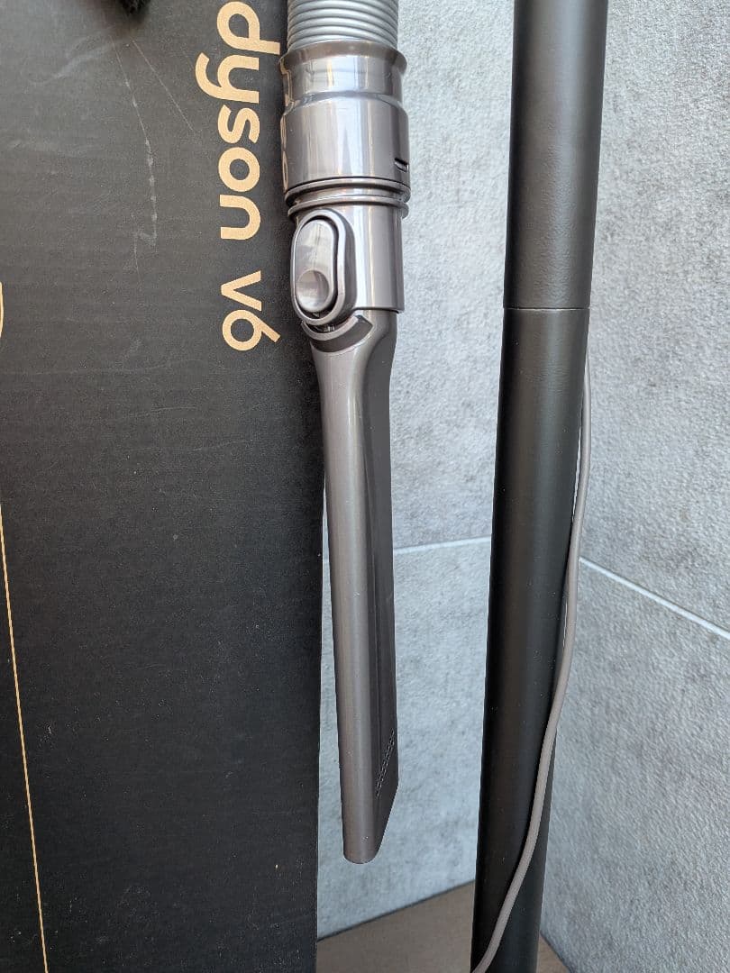 未使用多数 ダイソン 掃除機 Dyson V6 本体 スタンド セット