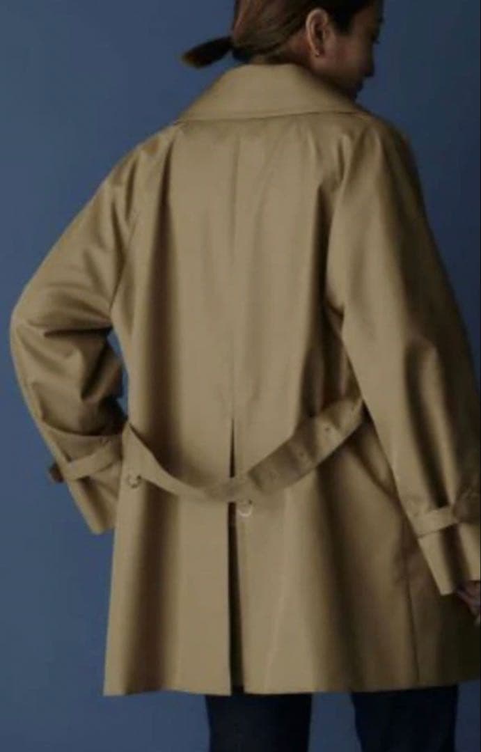 定価10万越え 極美品 L'ESSAGE 別注 アクアスキュータム　春服