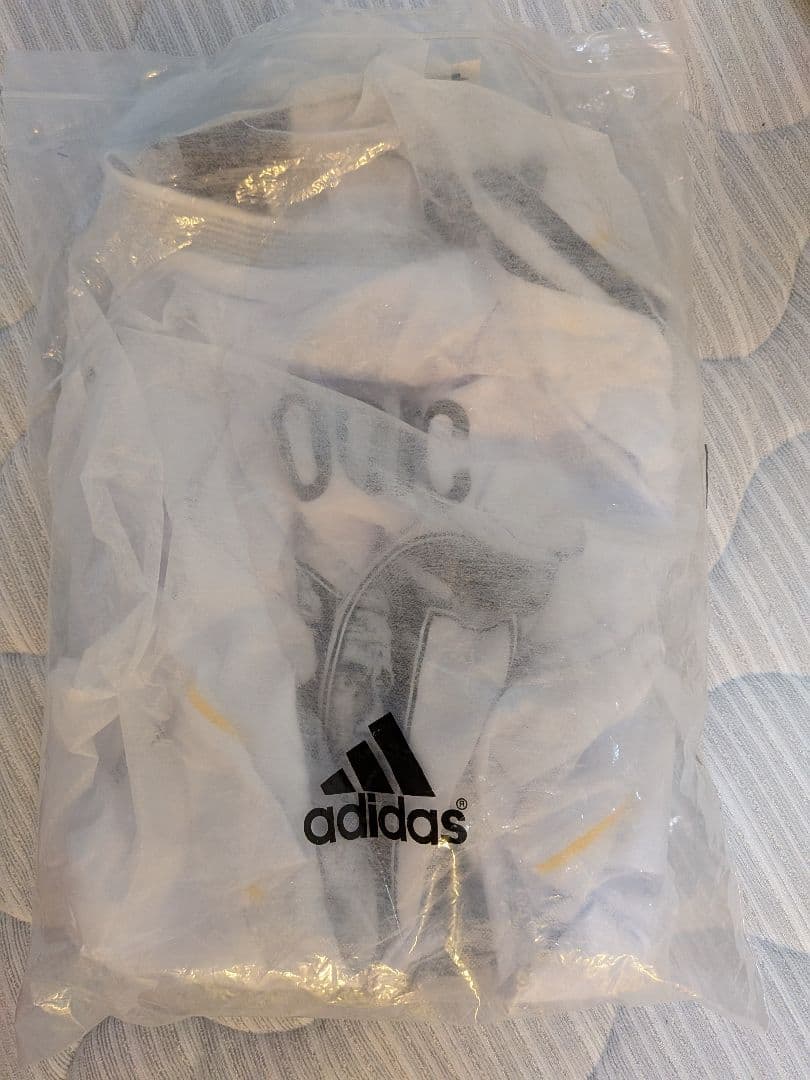 レアルマドリード オーセンティック ユニホーム モドリッチ adidas　値下げ