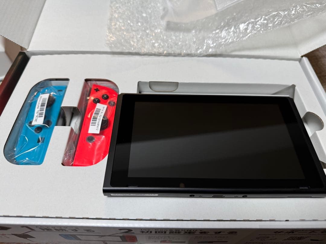 【動作確認済】Nintendo Switch 本体 Joy-con4本 おまけ付