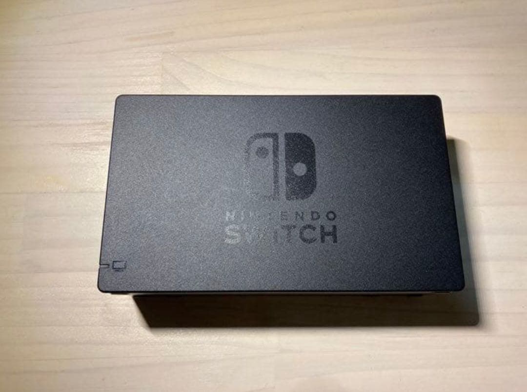 Nintendo Switch本体【スマブラ・マリオカート8付】