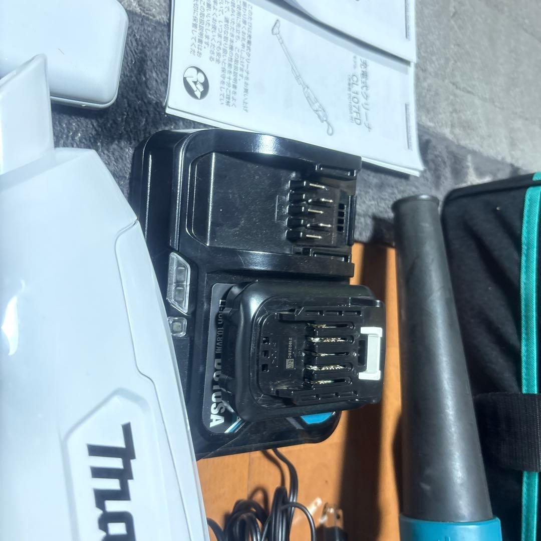Makita 充電式クリーナー　充電式ブロワのセット