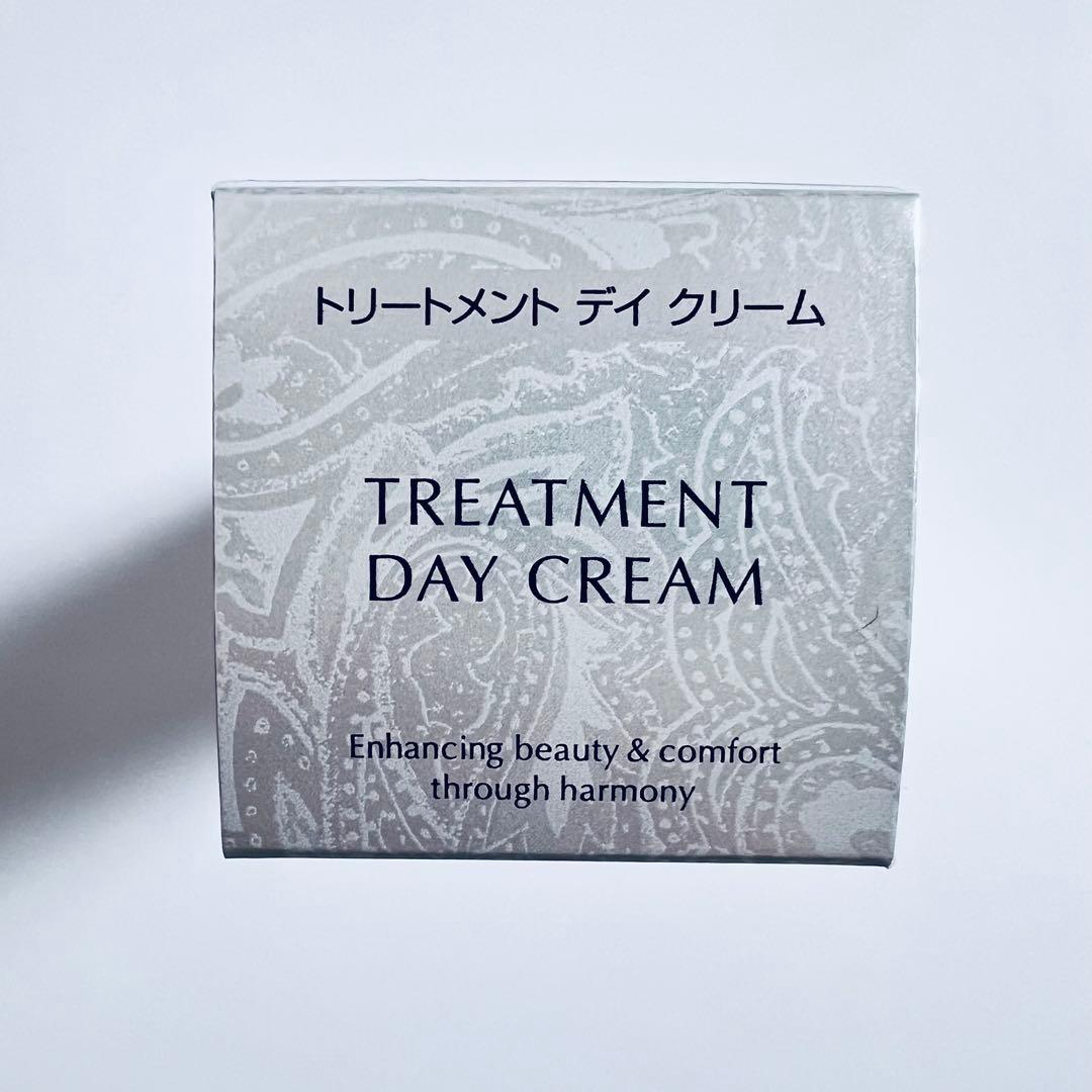 新品未開封✨カバーマーク トリートメント デイクリーム 50g ✨送料込❣️