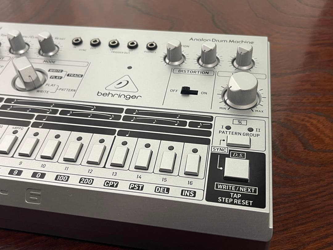 Behringer RD-6 アナログドラムマシン