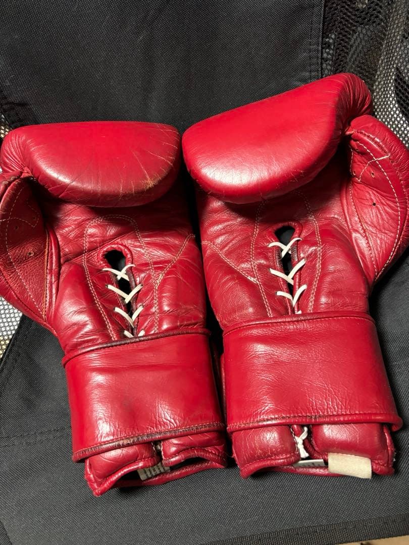 h*e様 格闘技6点セット　グローブ、レガース、オープンフィンガー、バンテージ他