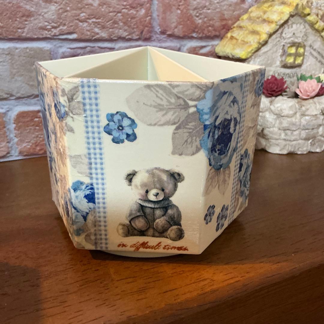 デコパージュ　ハンドメイド　回転式ペン立て　クマちゃん　うさぎちゃん