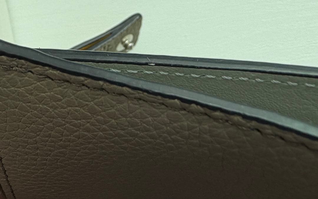 LOEWE スリム ジップ バイフォールド ウォレットコンパクト二つ折り