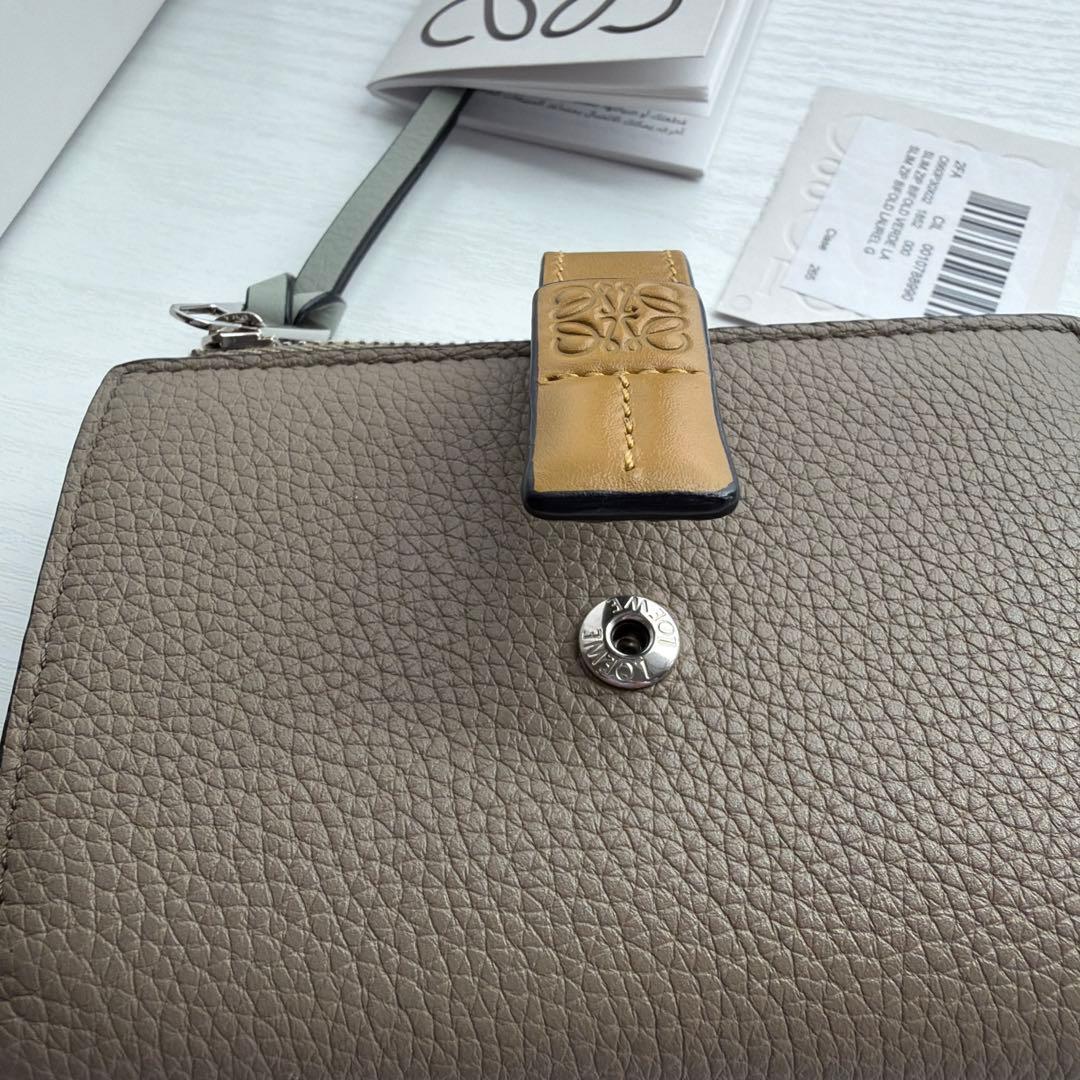 LOEWE スリム ジップ バイフォールド ウォレットコンパクト二つ折り