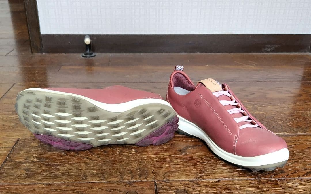 【上質:セレブメーカー】ecco エコー スパイクレス ゴルフシューズ ピンク