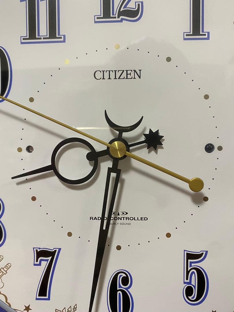 CITIZEN 電波掛け時計 メロディ6曲 揺れる飾り 38cm