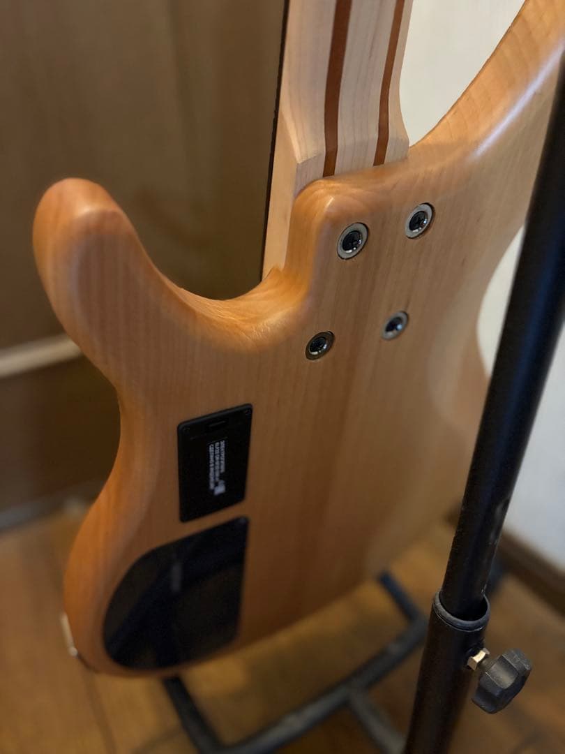 《超美品》YAMAHA　TRBX604FM エレキベース