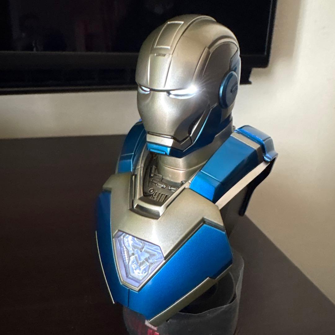 ホットトイズ　アイアンマン　マーク30 ブルー　スティール1/6 ミニバスト