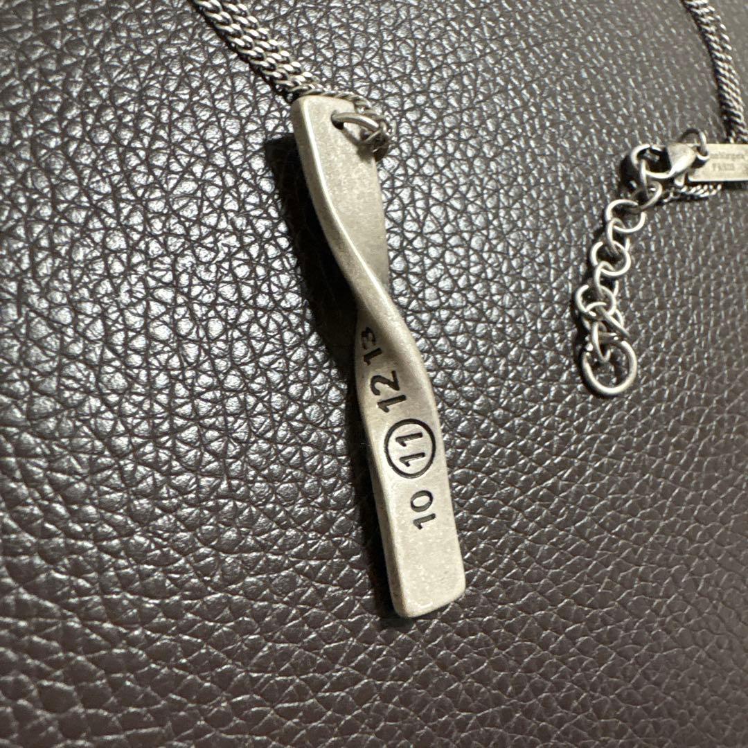 【美品】Maison Margiela ロゴ ツイストネックレス シルバー