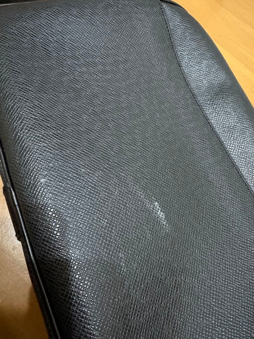 VUITTON タイガ リポーター
