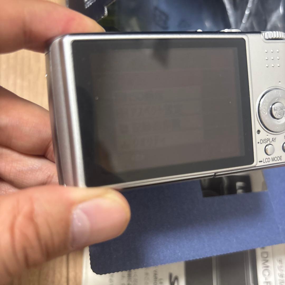Panasonic LUMIX FX DMC-FX01-S デジカメ　ジャンク品
