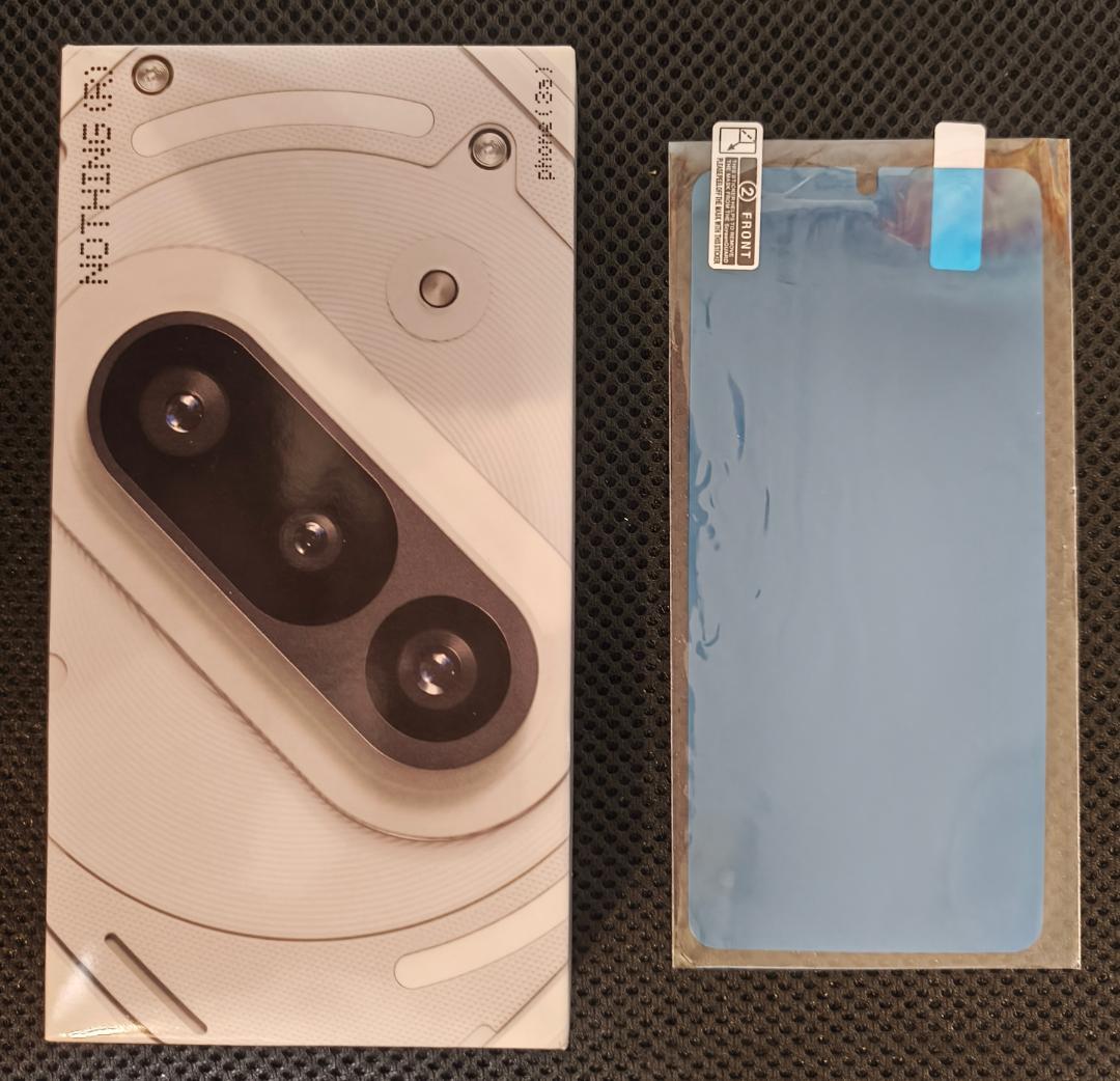 【超美品】（グローバル版）NothingPhone(3a)A059白保護シート付