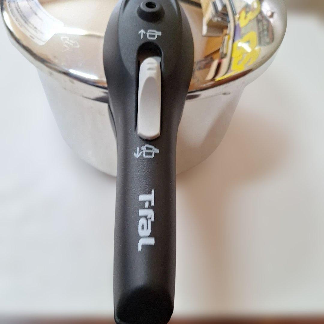 T-fal　6L 圧力鍋