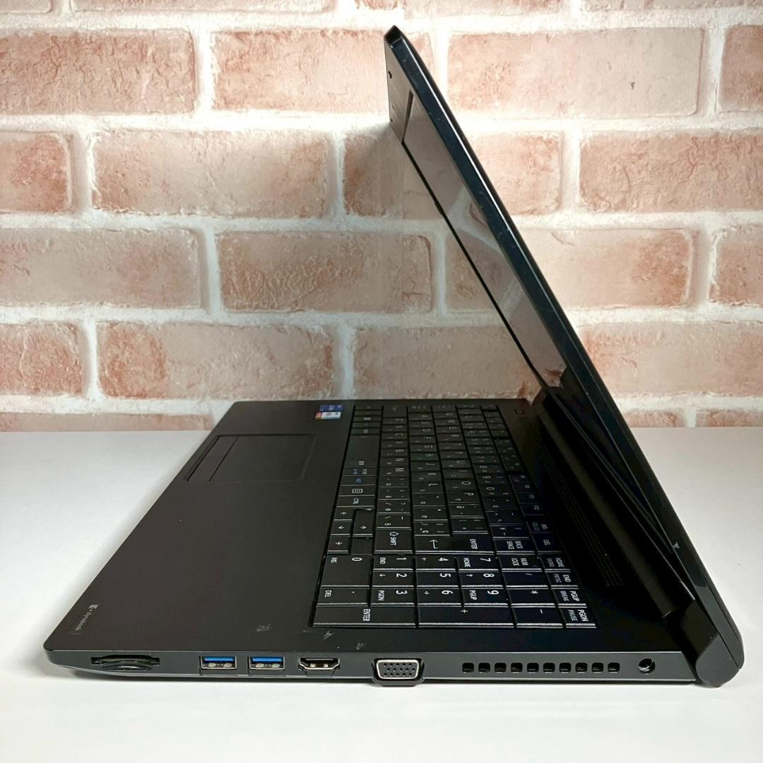 ★テンキー付き★ 第11世代i5 2022年製 dynabook 492