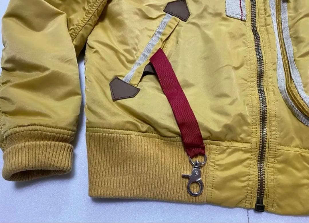 ALPHA INDUSTRIES フライトジャケット