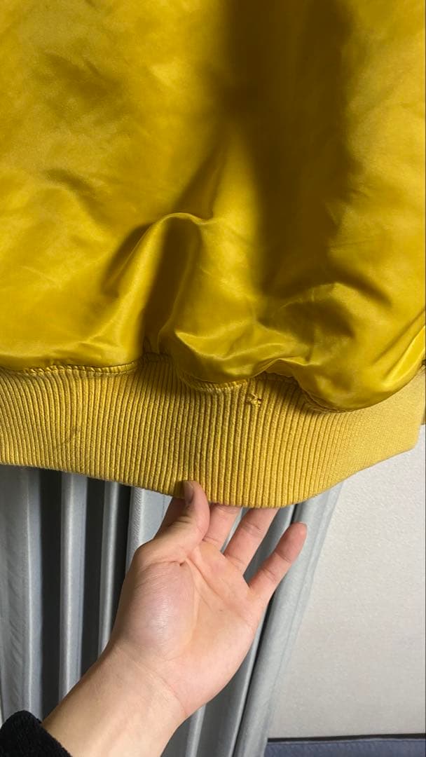 ALPHA INDUSTRIES フライトジャケット