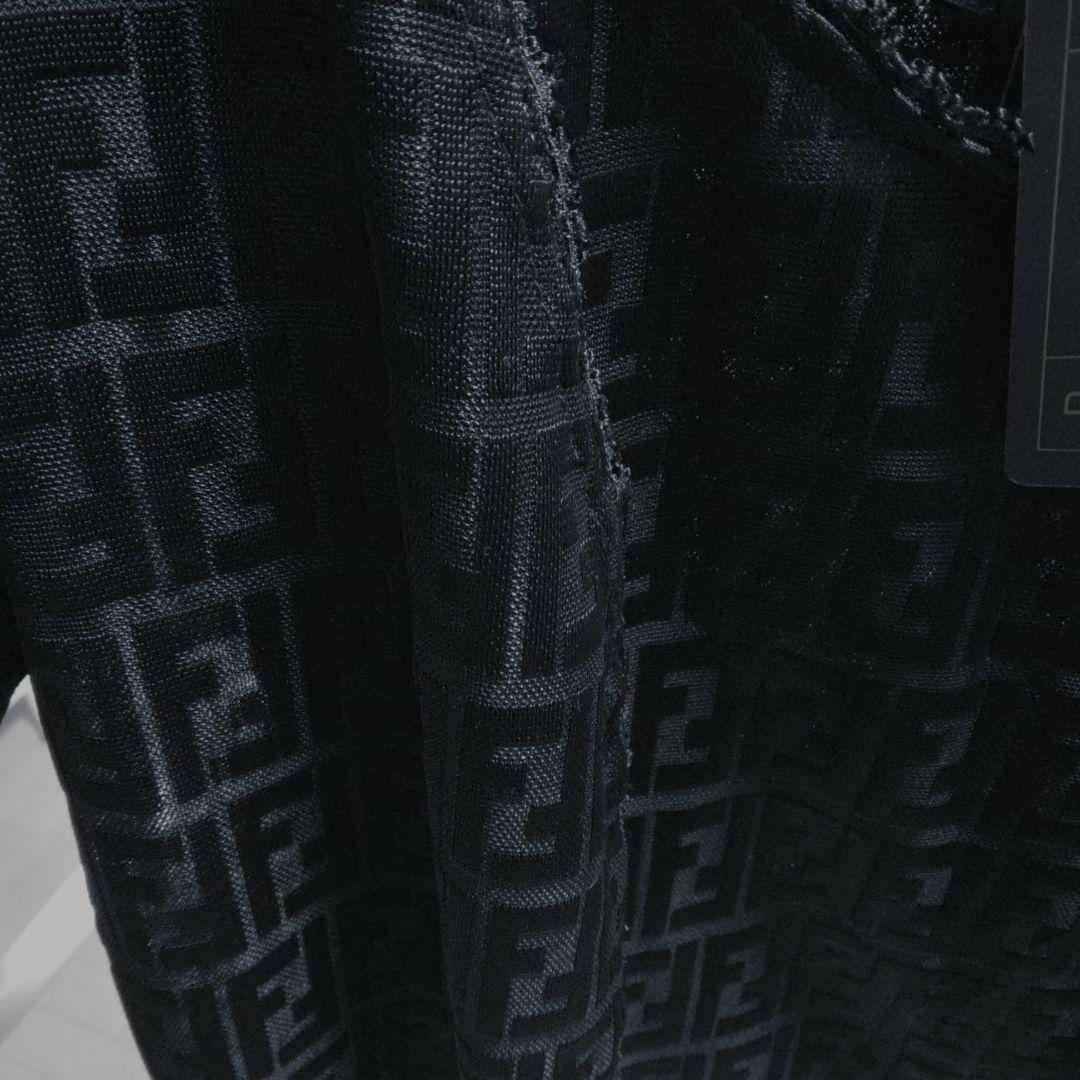 新品タグ付き　未使用　FENDI　アンサンブル　艶　シアー素材　 黒地