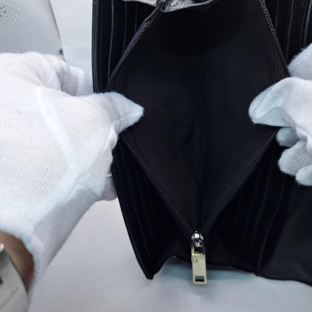 CHANEL　マトラッセ　二つ折り財布　ブラック　ラムスキン　長財布　財布