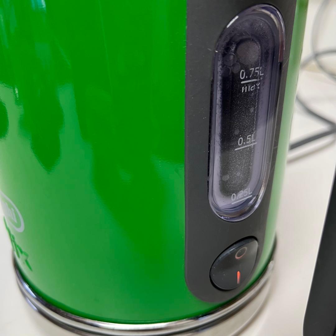 DeLonghi kMix デロンギ グリーン 電気ケトル 箱付き