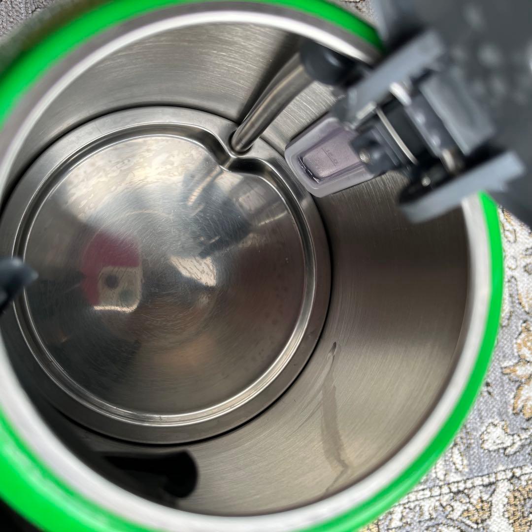 DeLonghi kMix デロンギ グリーン 電気ケトル 箱付き