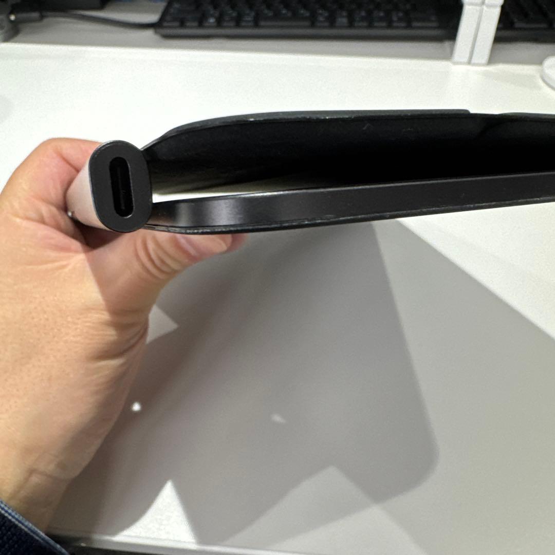 iPad Pro用Magic Keyboard 11インチ（M4、M5）