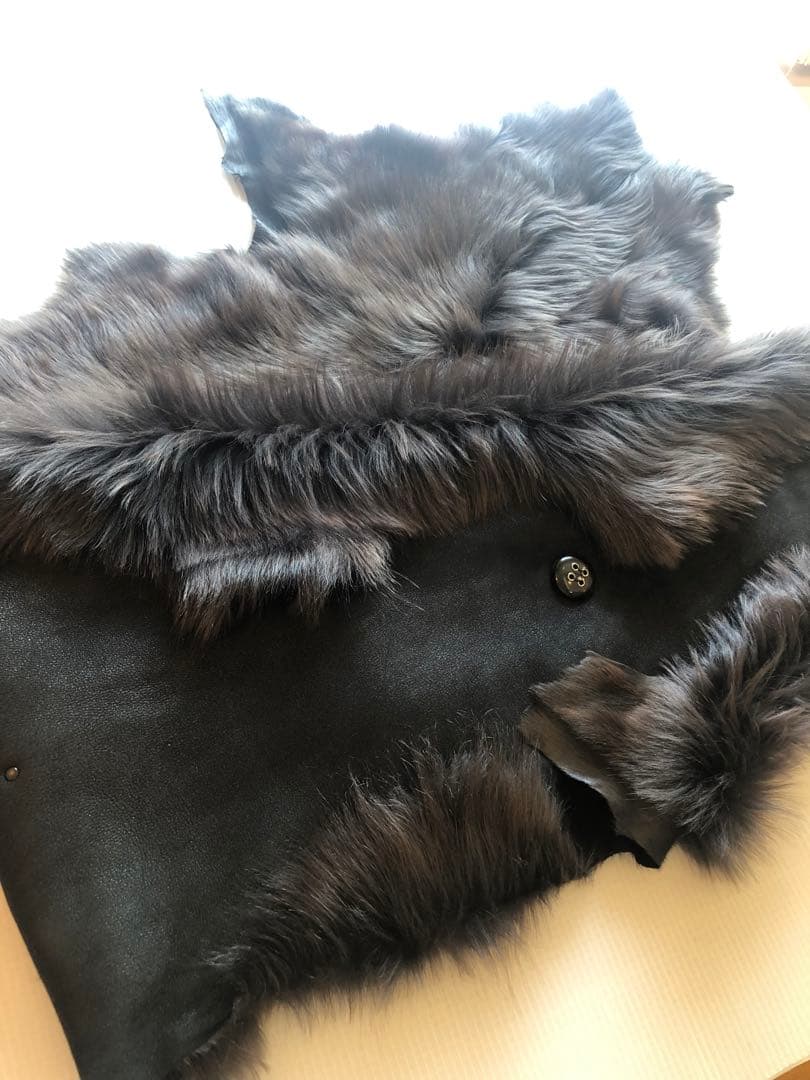 Karl Donoghueカールドノヒューイギリスラムレザー ショールマフラー