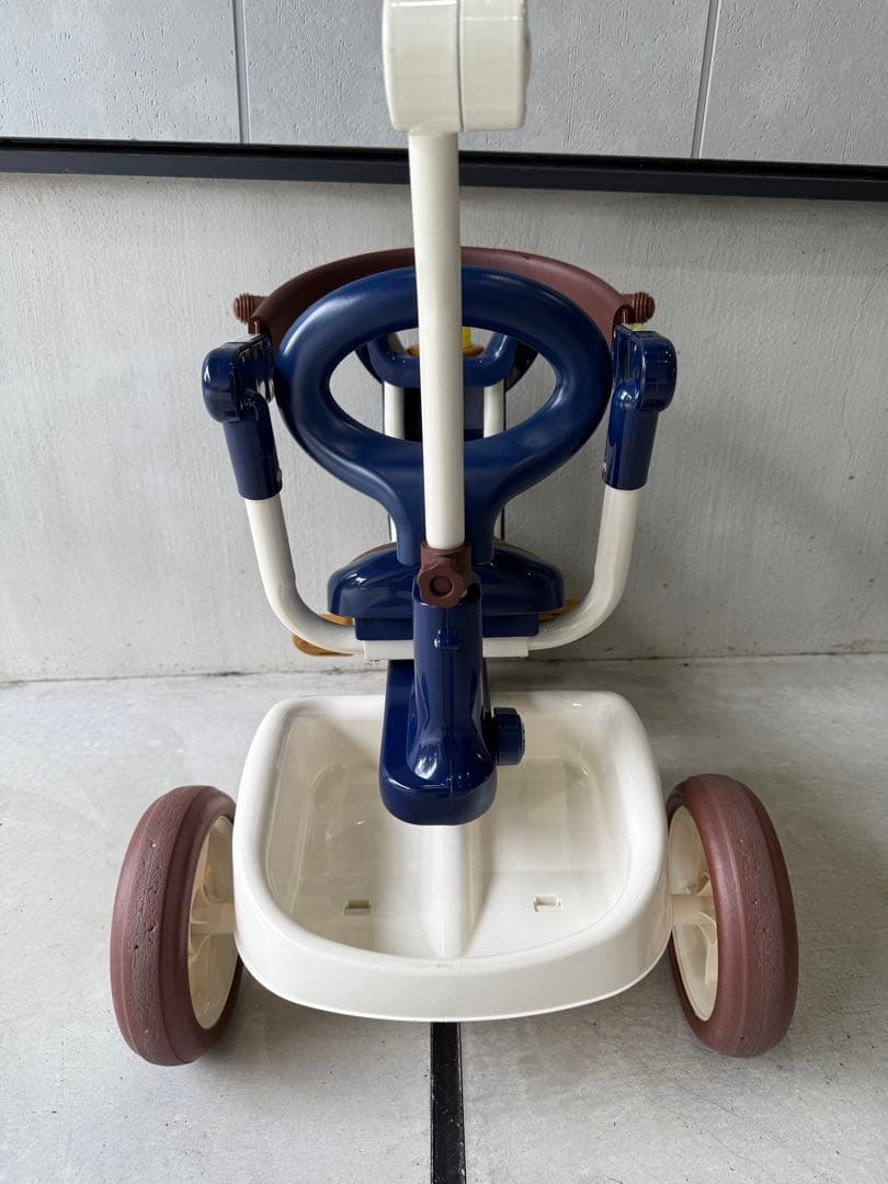 iimo イーモ ハンドル付き三輪車 ブルー 青 愛知県岡崎市内引き取り可能