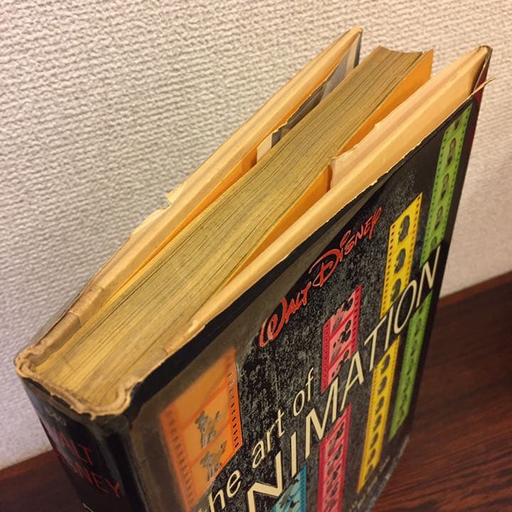 古書　Walt Disney the art of ANIMATION