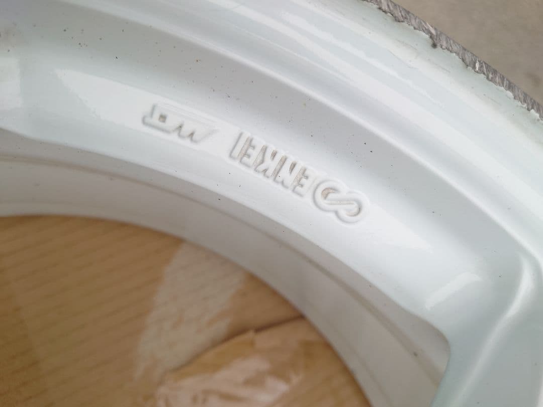 エンケイ ENKEI PF01 18インチ 7.5J＋45 5H-100 白