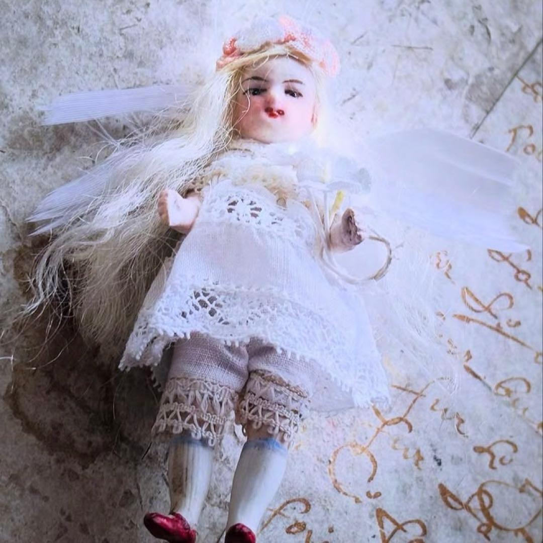 専用ドイツアンティークミニョネット　花の妖精さん　羽、紐付き　レア