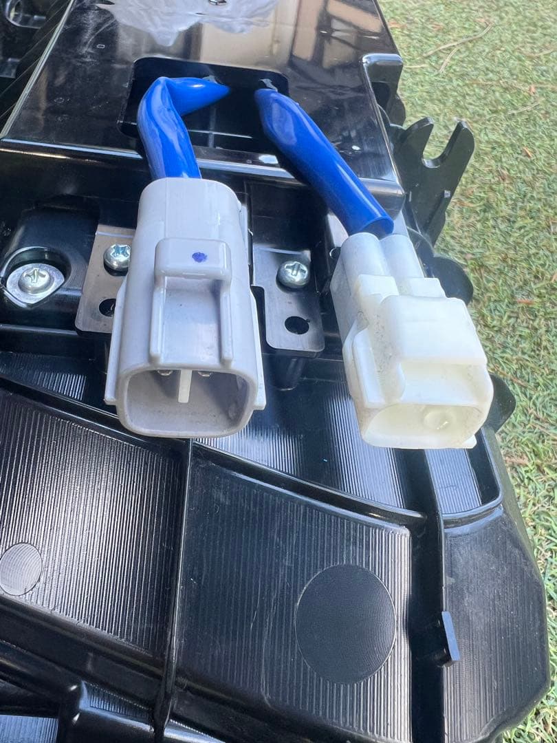新車外し 小糸 KOITO LED左右セット 美品 トラック用 LEDテール