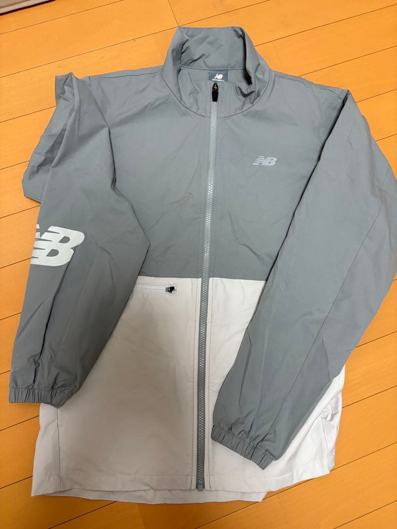 New Balance 上下セット Mサイズ　ウインドブレーカー グレー