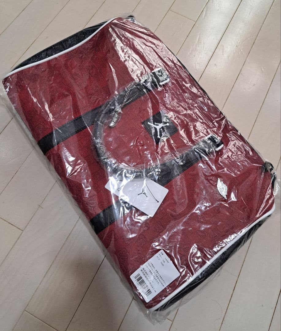 新品 ナイキ ジョーダン モノグラム ダッフルバッグ 25L レッド×ブラック