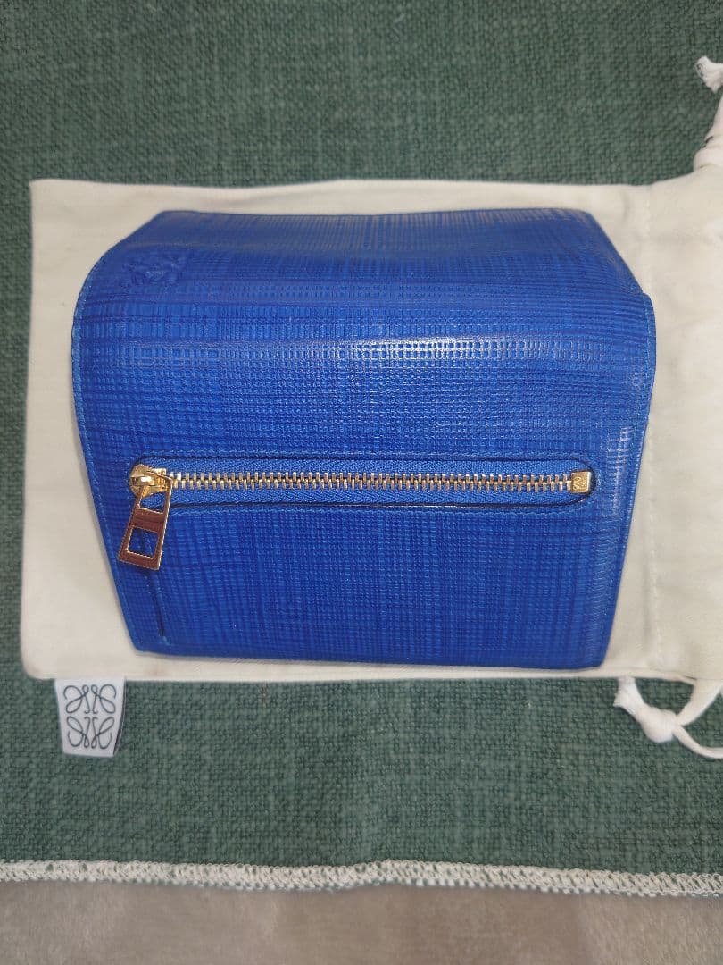 LOEWE財布 二つ折り