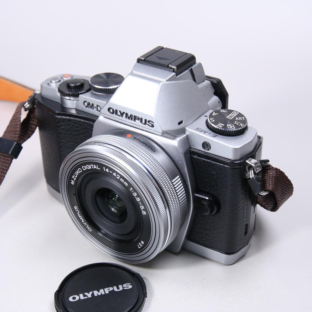 ☆美品☆ OLYMPUS OM-D E-M5 14-42mm ＃404
