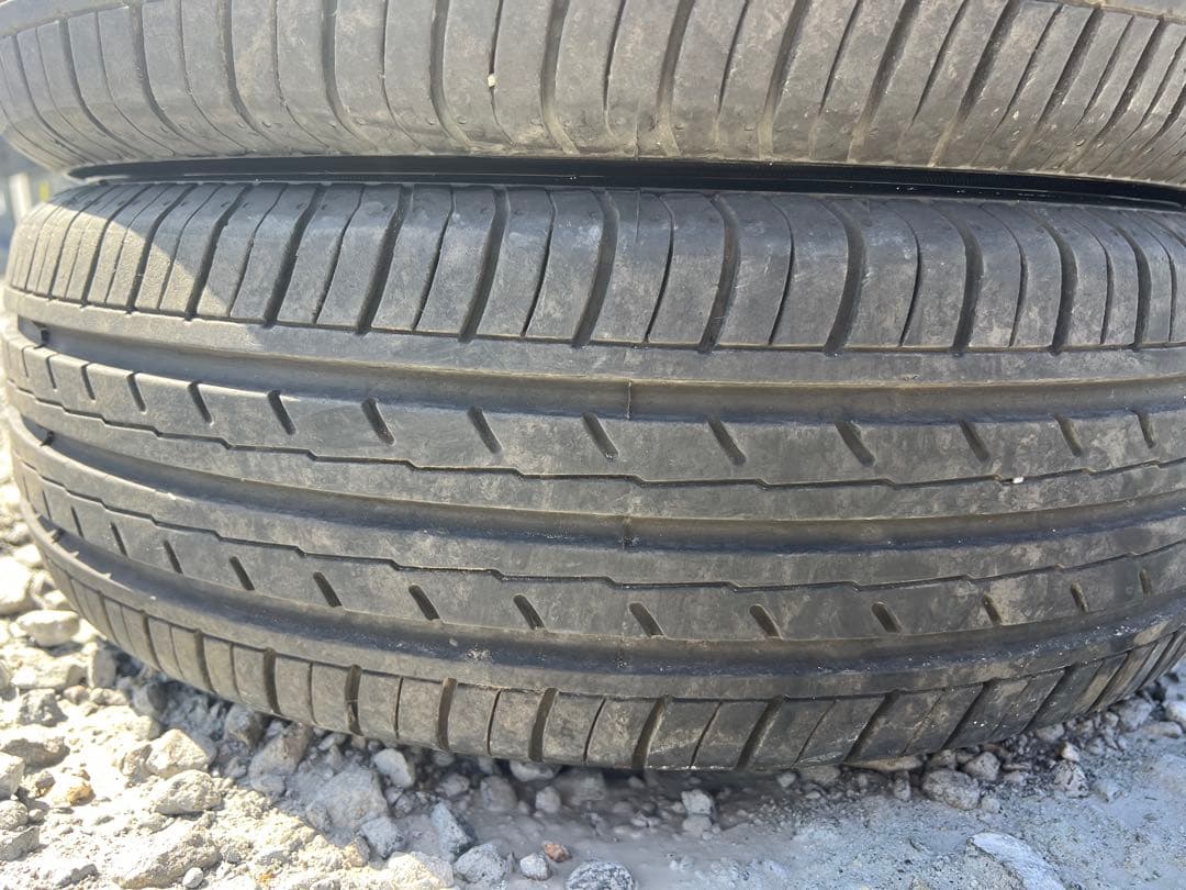 ヨコハマ　ブルーアース　es es32 175/70r14 25年製　9部山