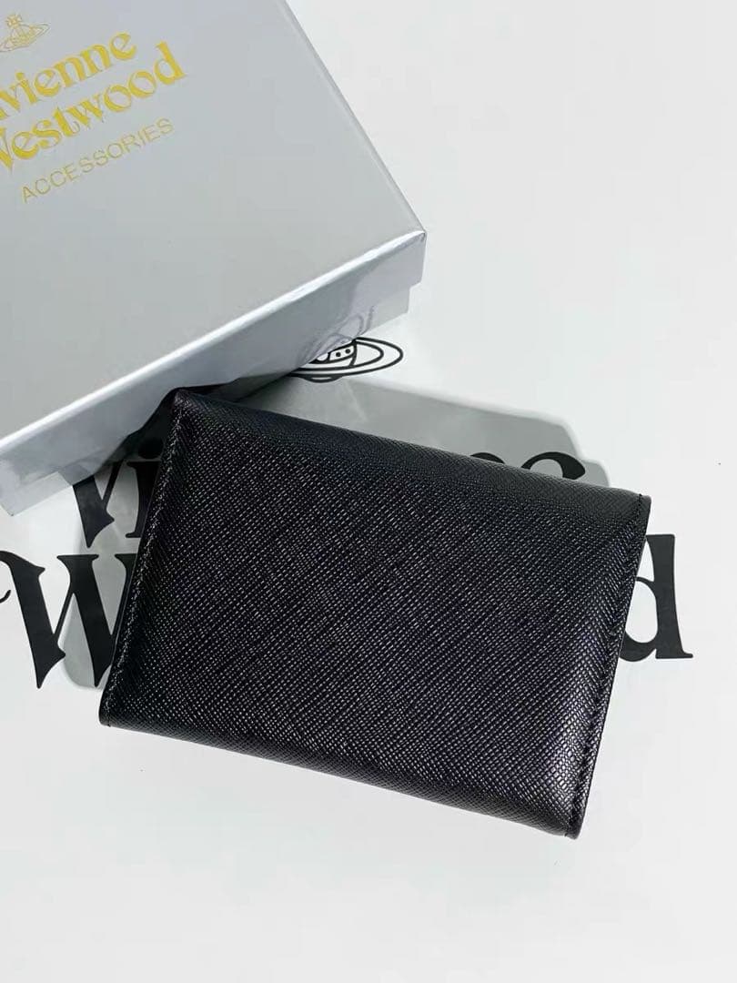 Vivienne Westwood ブラック三つ折り財布 ＃22142