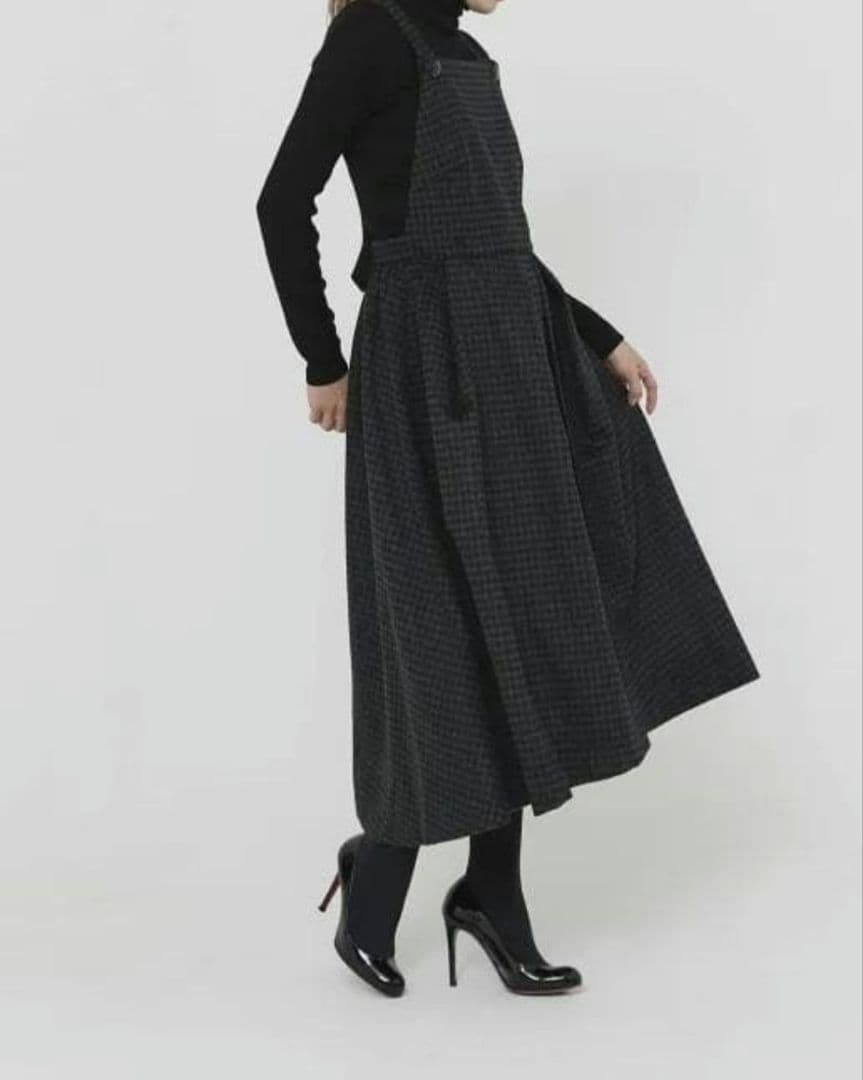 本日迄の販売です❗セブンテン　seventen エプロンスカートワンピース　S