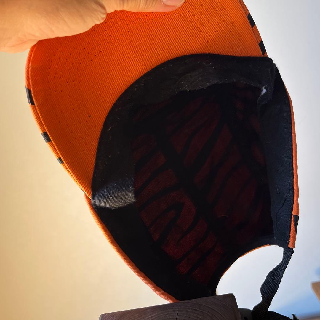 デ*売様 supreme キャップ