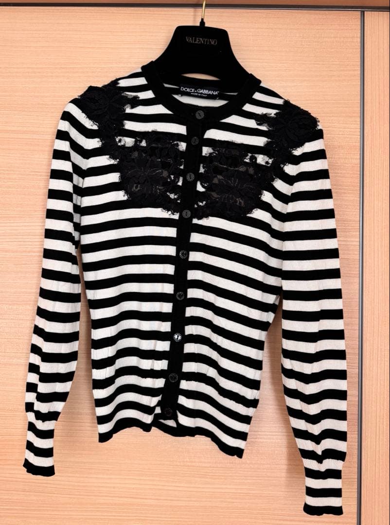 hy ☆DOLCE&GABBANA☆カーディガン　サイズ38 小難あり
