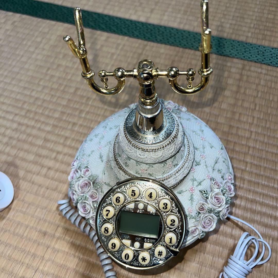 【貴重】レトロ電話 花柄装飾