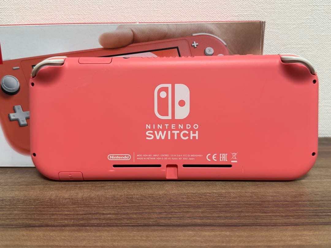 Switch lite コーラル　本体