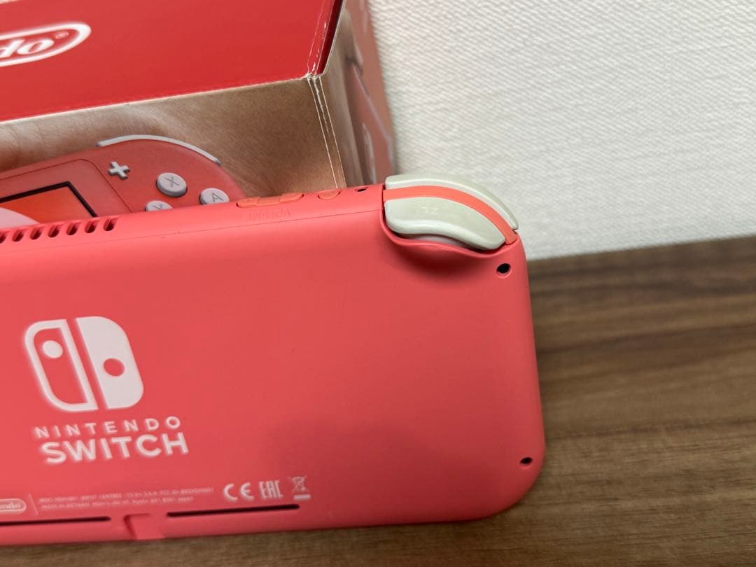 Switch lite コーラル　本体